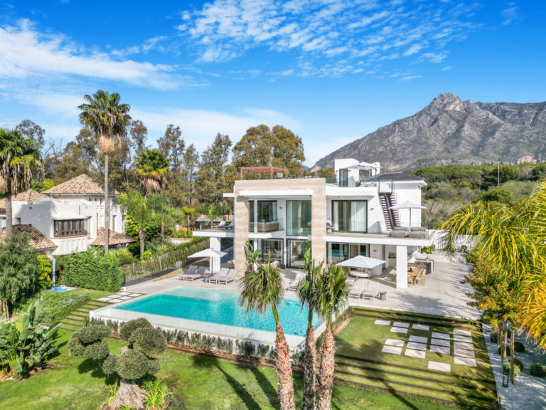 Newly Built Villa in a gated urbanisation on Marbella's Golden Mile
