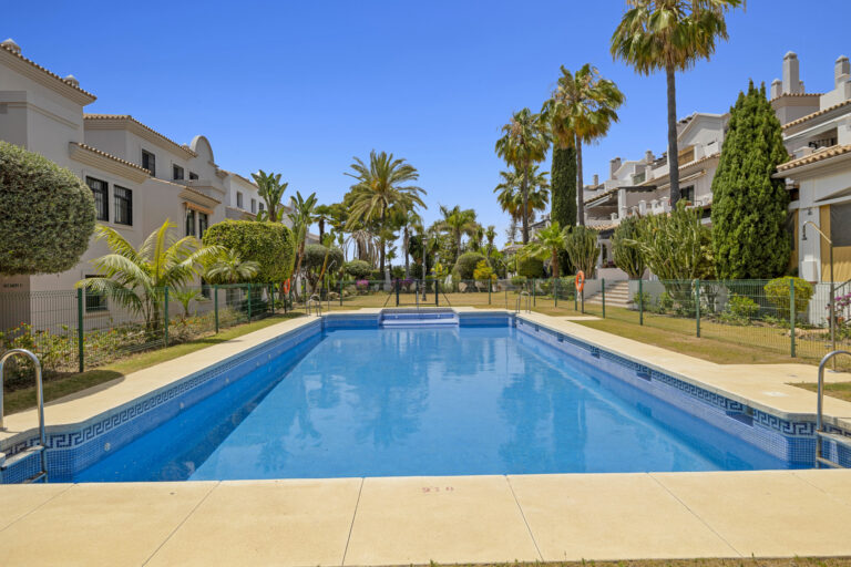 Family Apartment in San Pedro de Alcántara, Marbella