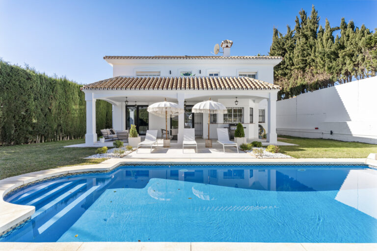 Chalet for sale in Mijas Golf, Mijas Costa