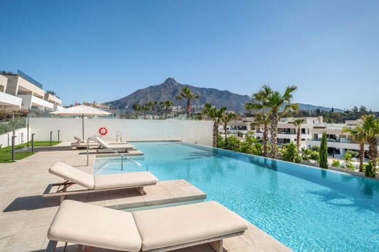 Apartamento dúplex de lujo en la Milla de Oro de Marbella