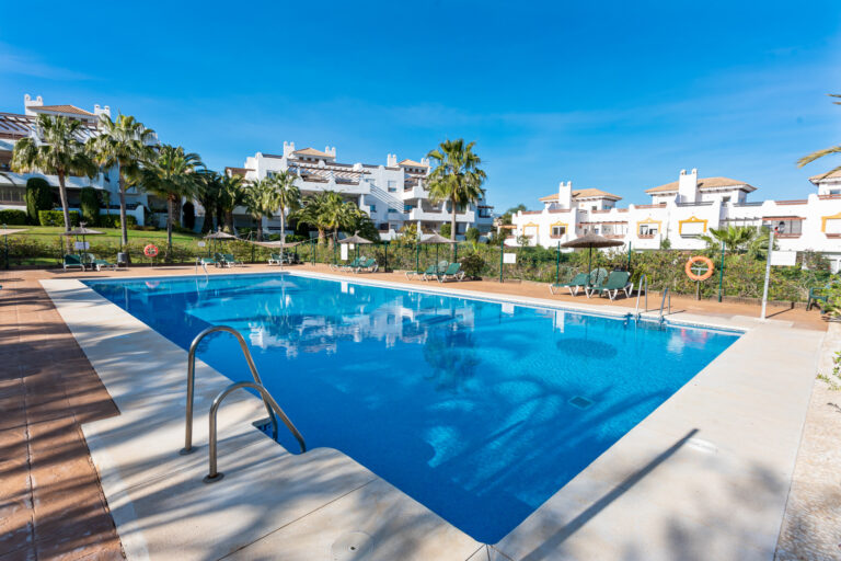Apartment for sale in Selwo, Estepona