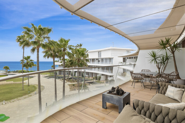Apartamento en venta en Bahia Dorada, Estepona
