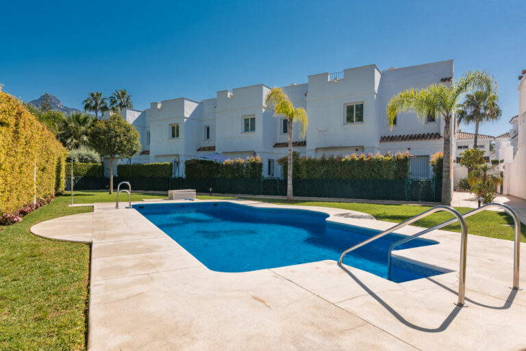 Town House for sale in Nueva Andalucia, Marbella