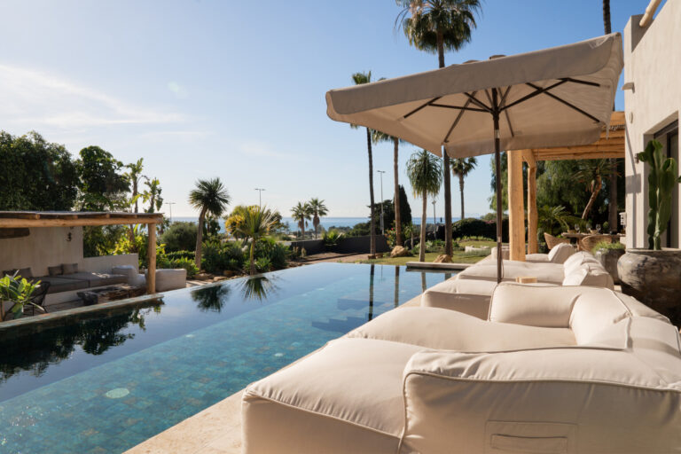Chalet en venta en New Golden Mile, Estepona